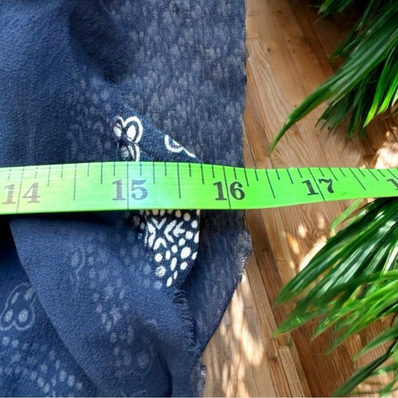 JUICY COUTURE Navy Blue & White Paisley Ruffle Sleeve Dress - Size P - Picture 8 of 16